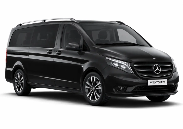Aluguel de carros Mercedes Vito Tourer 8 Lugares em Aeroporto de Veneza