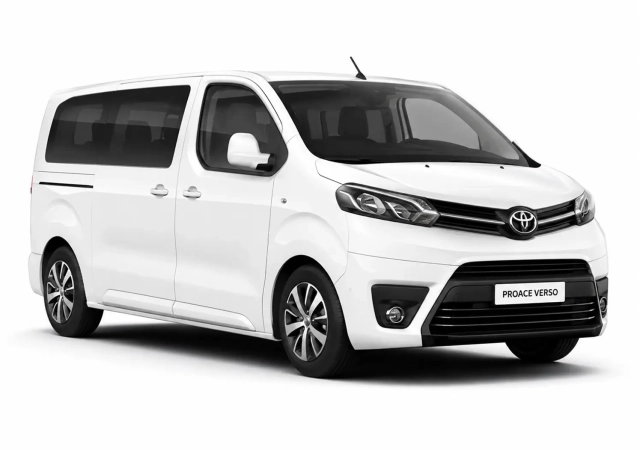 Aluguel de carros Toyota Proace Verso 9 Lugares em Aeroporto de Veneza